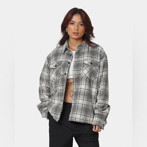 Club Paradise Logo
Script Flannel in Grey
